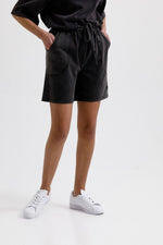 Essential Shorts SS21